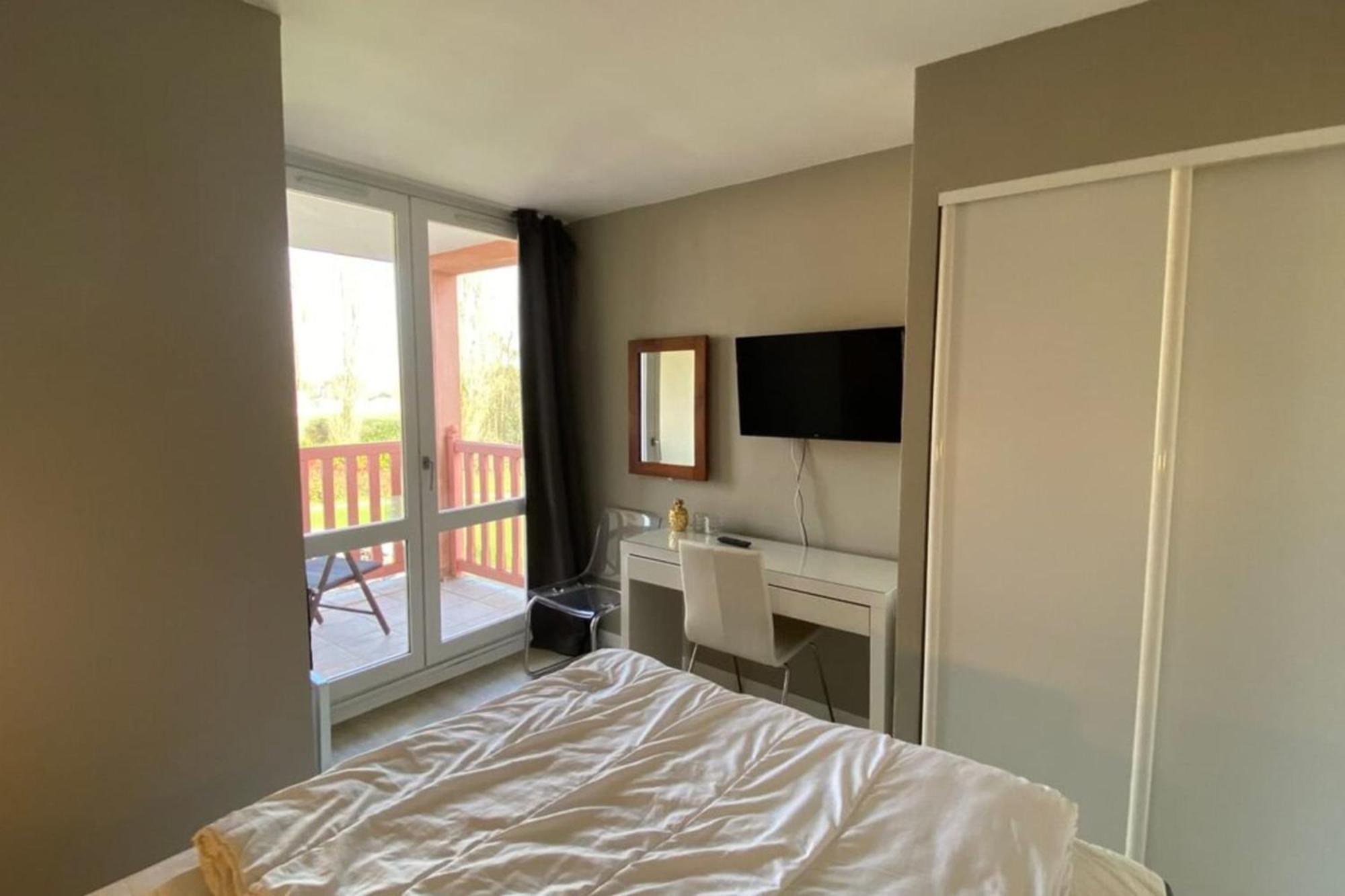 Very Nice 6 Person Apart With Swimming Pool Tennis Court And Car Park 202 Le Touquet Kültér fotó